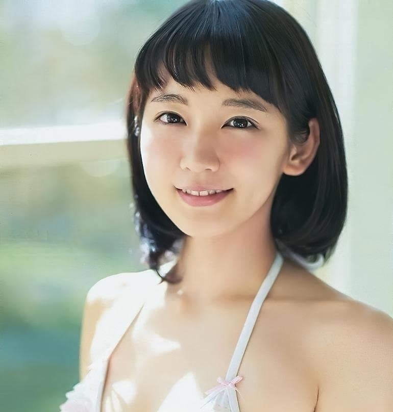 Amazon.co.jp: 吉岡里帆 写真 2L 判 20枚 A グラビア ラブリー (L判超